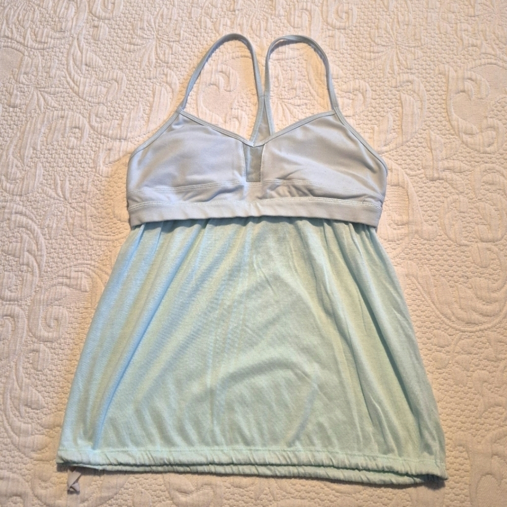 Alo Yoga women's tank no tag xxs-s light blue padded guc